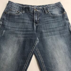 MAURICES Curvy Distressed Flare Jeans Juniors Women's Size 5/6‎ Wide Leg Denim